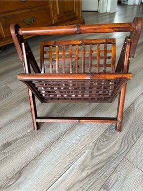 Vintage Boho Wooden Bamboo-Style Folding Magazine Rack